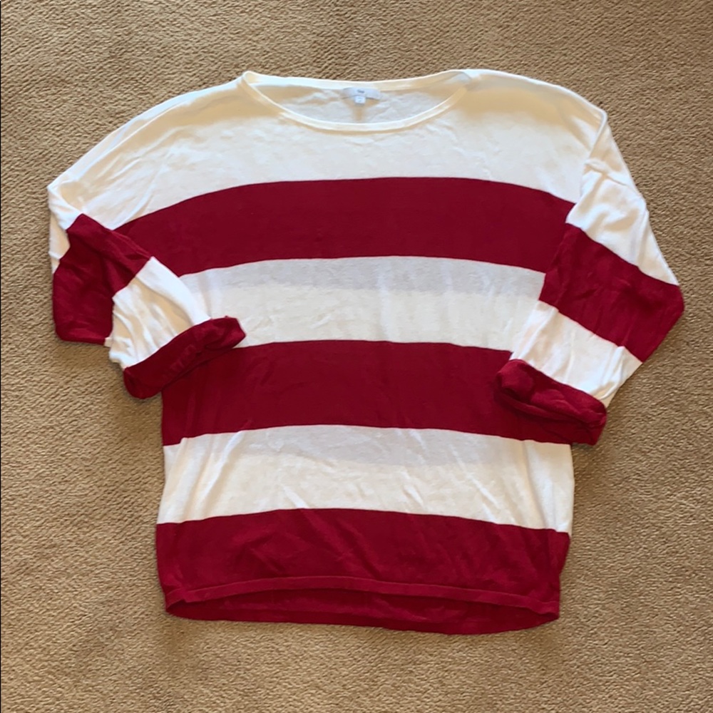 Gap sweater